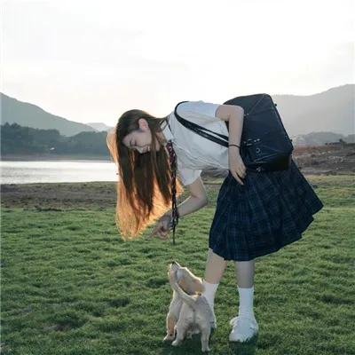 女孩，四绎